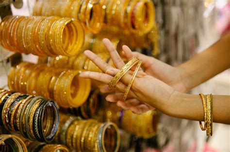 Benefit with These Tips When Shopping at Gold Shops in Dubai