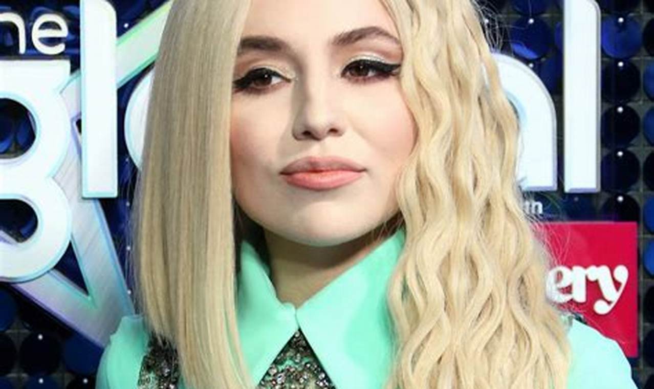 Benefits of Ava Max's Hairstyle