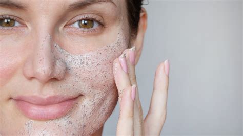Benefits of Incorporating Scrub Face Wash into Your Routine