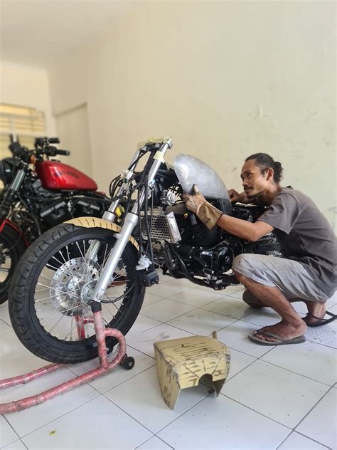 Exploring the Best Modifications Workshops for Motorcycles in Semarang, Indonesia
