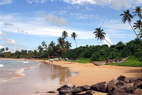Bentota beach