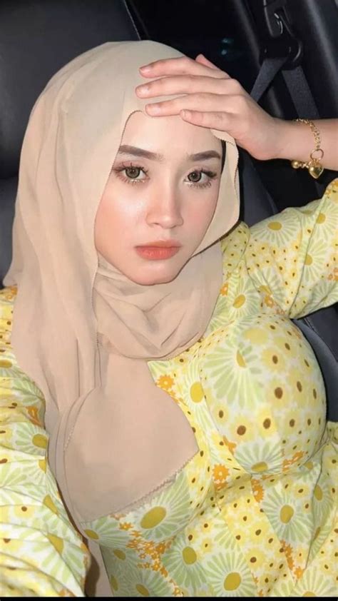 Berhijab Bogel