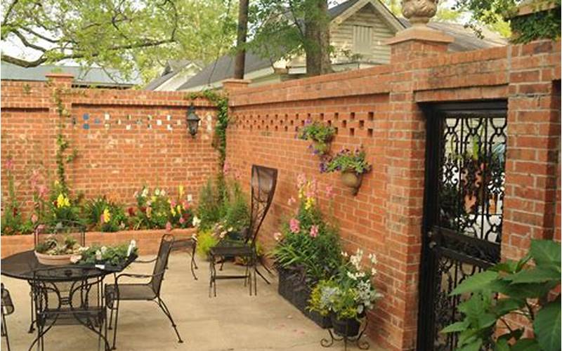 Best Brick Privacy Fence