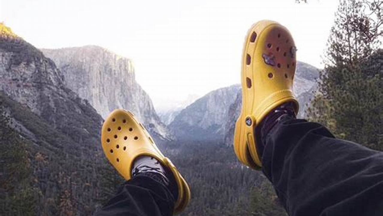 Best Crocs For Men 2024