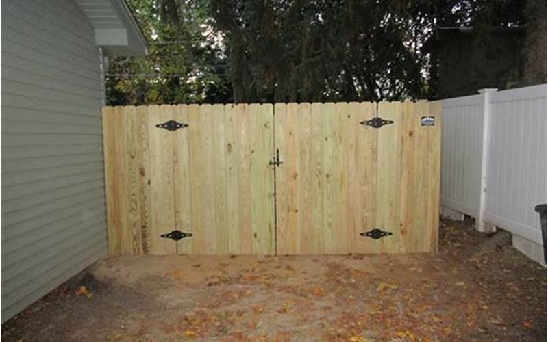 Best Gate For Privacy Fence: How To Choose The Perfect Option For Your Home