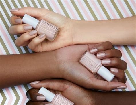 Glowing Perfection: Discover the Top Color Nail Polishes to Accentuate Your Tan Skin