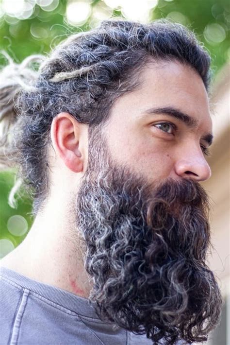 Best Curly Beard Styles