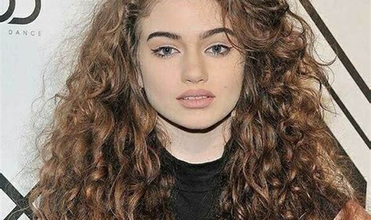 Best Hairstyles for Teenage Girls with Curly Hair