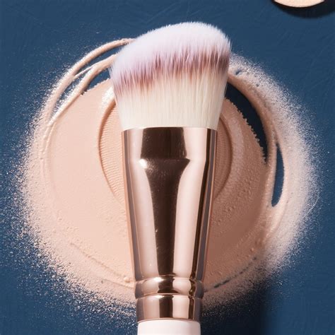 Delicate Beauty Unleashed: Reveal the Top Makeup Brushes for Sensitive Skin