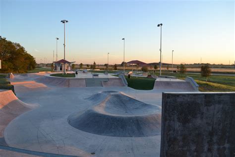 Get Your Wheels Rolling: Unraveling Texas' Best Skate Parks for an Epic Ride!