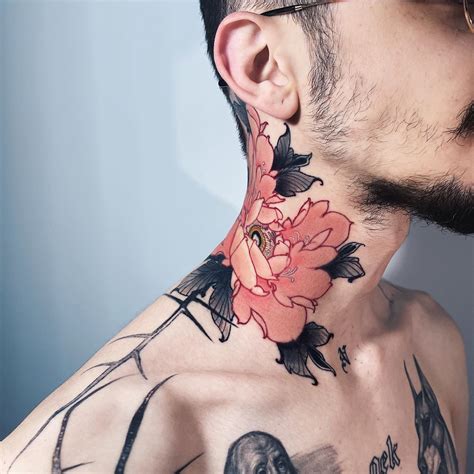 Best Tattoo On Neck