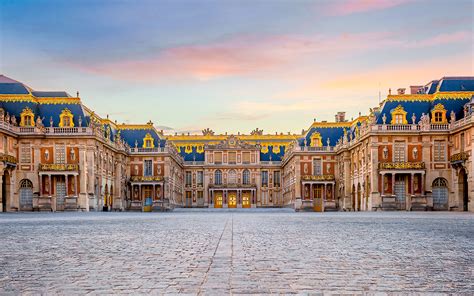 Best Time To Visit Versailles