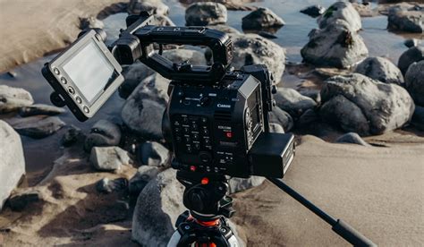 Best handheld cinema camera