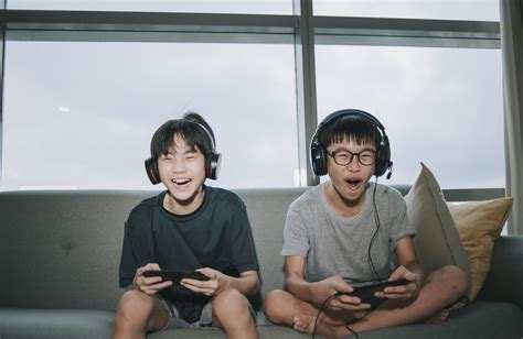 Better Metaverse Development Stock: Unity Software vs. Roblox 