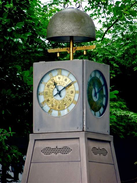 Beyond Traditional Drawing: Unique Features