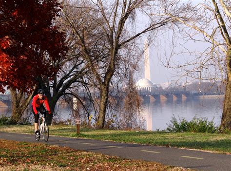 Biking Mount Vernon Trail