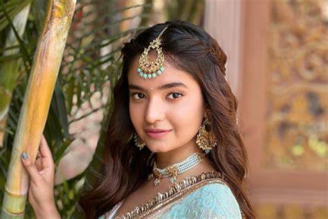 Biodata Anushka Sen