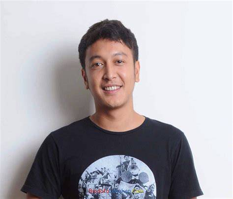 Biodata Dimas Anggara