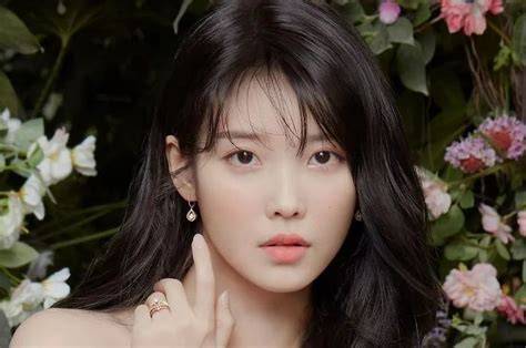 Biodata Iu
