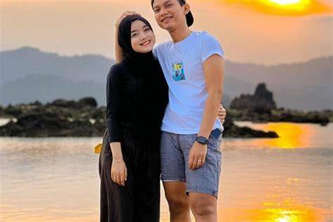 Biodata Mamnun