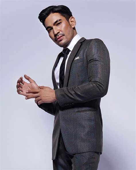 Biodata Robby Purba