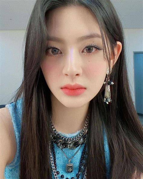Biodata Seeun Stayc