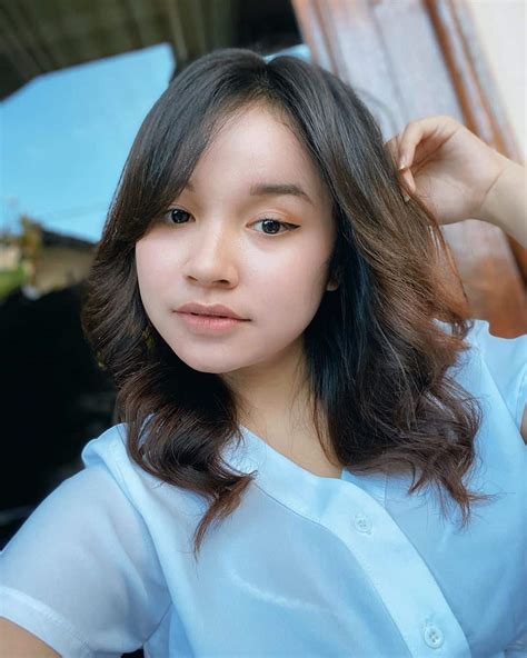 Biodata Tasya
