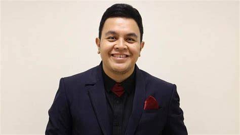 Biodata Tulus