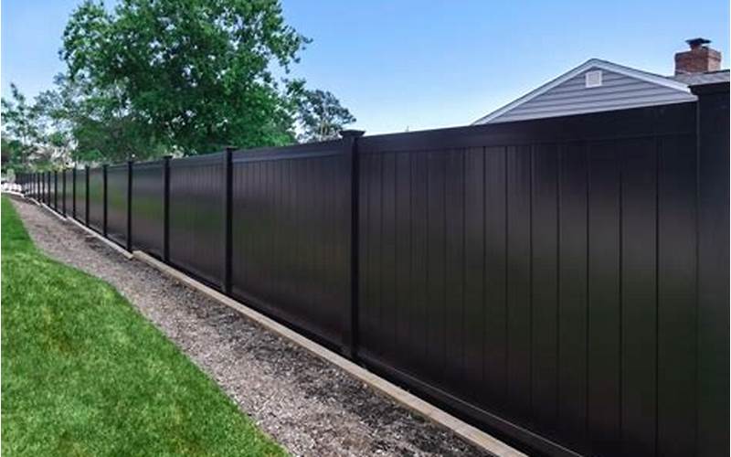 Black Fence Privacy: The Pros And Cons