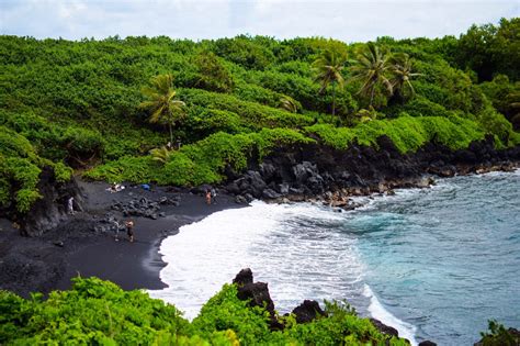 Pagpasyahan ang Magandang Itim na Buhangin sa Maui: Tuklasin ang Kagandahan ng Black Sand Beach