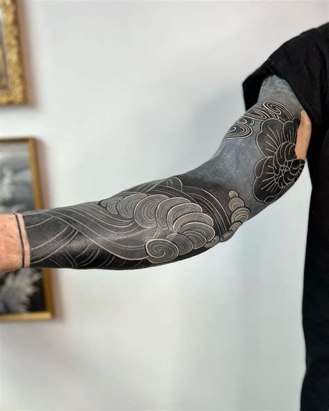 75+ Black & White Tattoo Designs&MeaningsMinimalistic