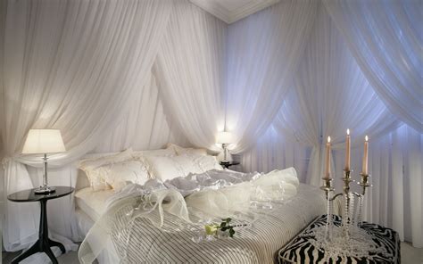Black and white candle in bedroom
