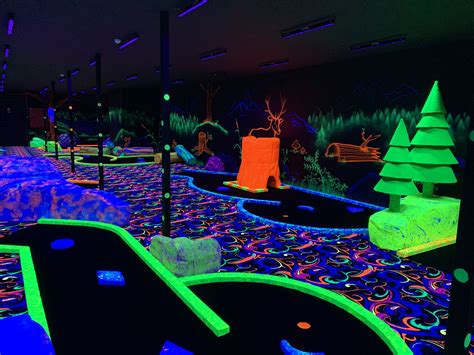 Blacklight Mini Golf