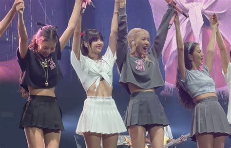 Blackpink Concert Outfits