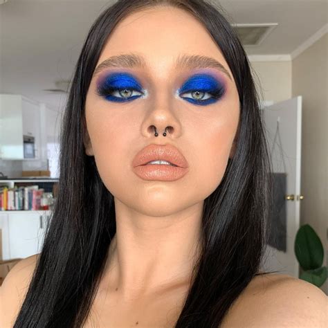 Blue Eye Shadow Looks