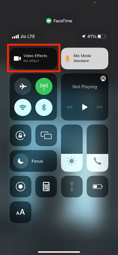 Blur Background in Video Calls with iOS 15