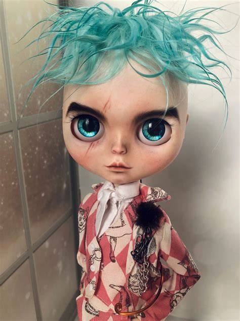 Blythe OOAK doll customization