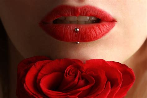 Body piercing jewelry and its importance to Beauty
