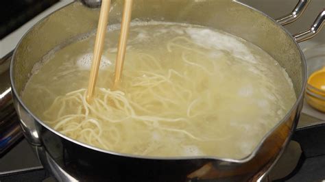 Boiling Noodles
