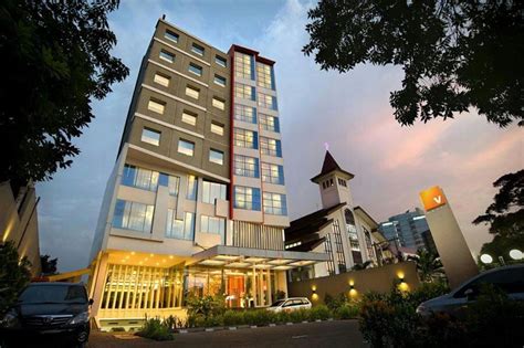 Booking Your Stay at V Hotel Tebet