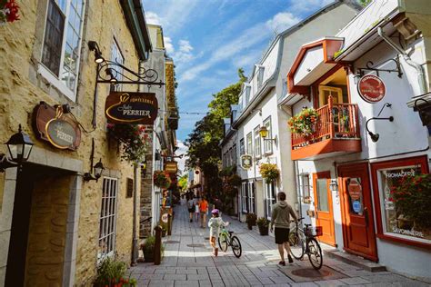 Booking Quebec Walking Tour