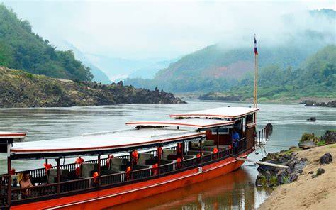 Booking Slow Boat Tour