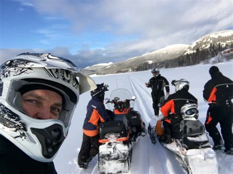 Booking Snowmobile Safari