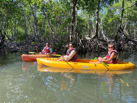 Booking kayaking tour