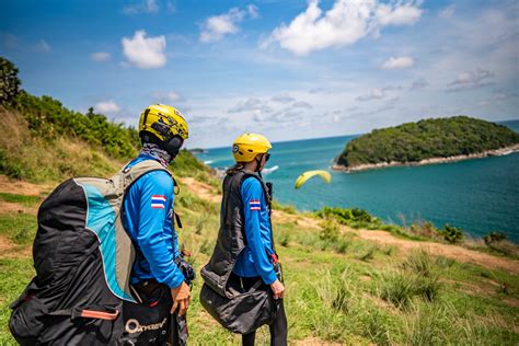 Booking paragliding flight