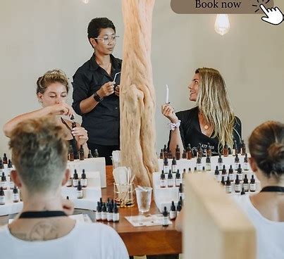 Booking perfume workshop