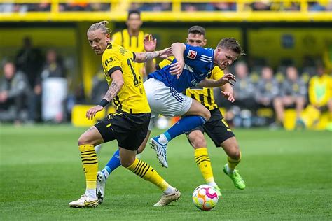 Borussia Dortmund vs