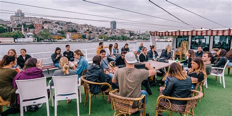 Bosphorus Lunch Stop