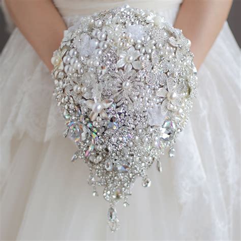 Bouquet Jewelry is the Hottest New Wedding Accessory