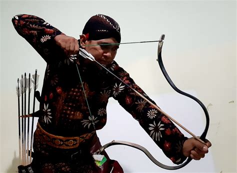 Bow in Indonesia